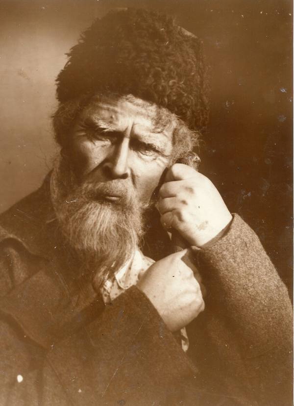 Л. Ктиторов – Тарас